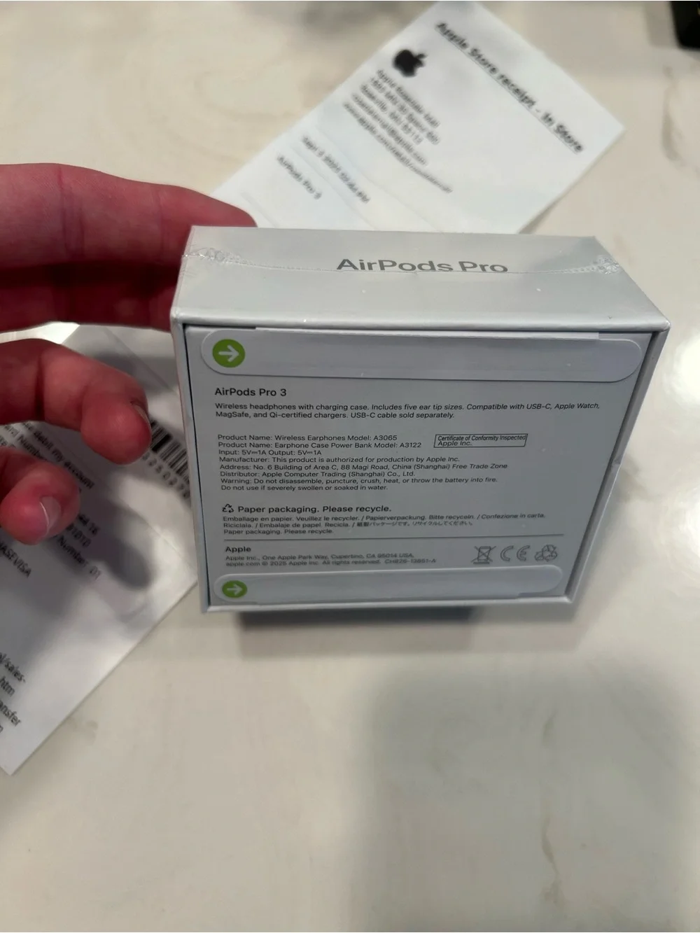 Apple AirPods Pro 3 Earbuds in White - Wireless Noise-Cancelling